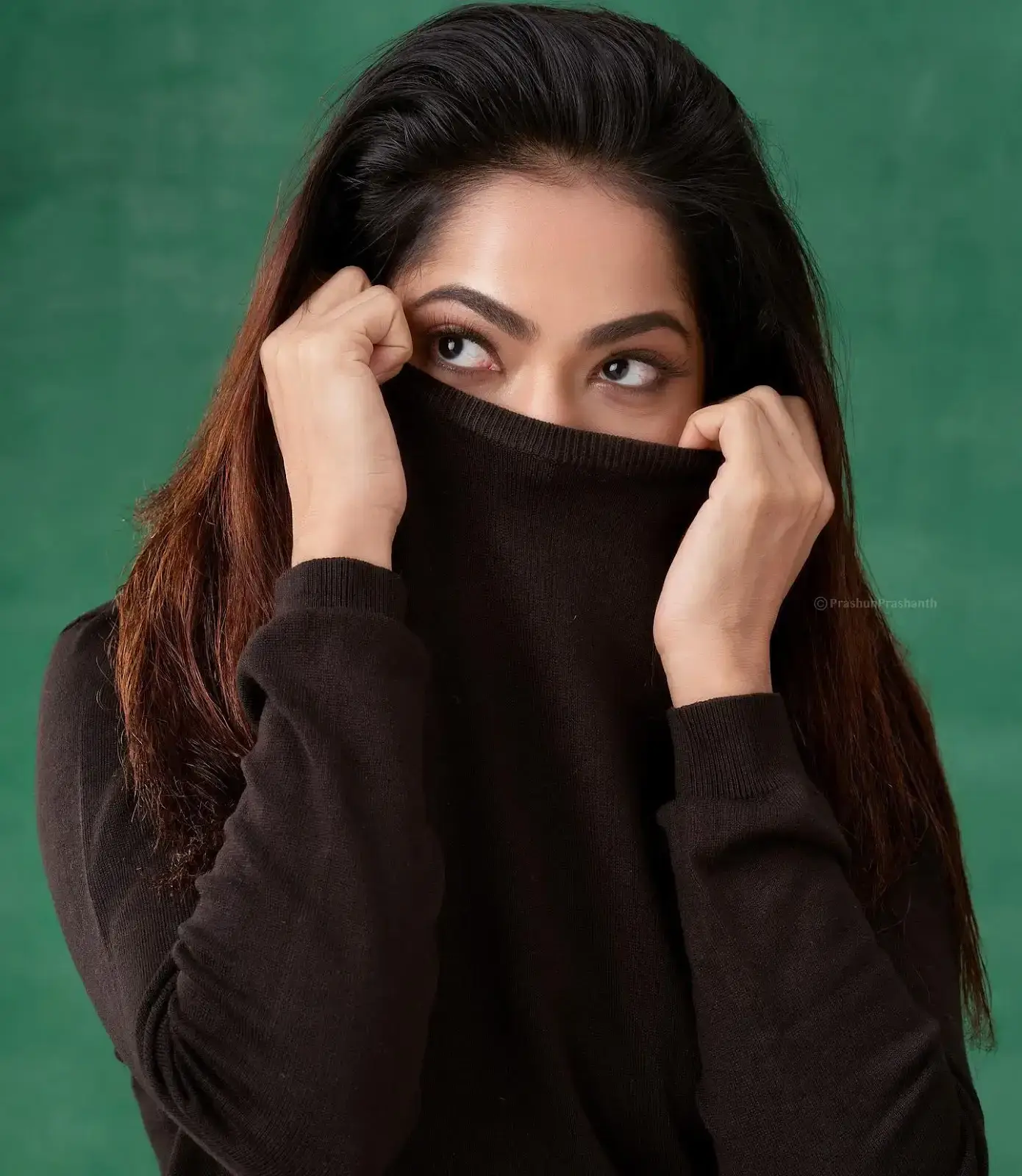 SOUTH INDIAN TV ACTRESS RAMYA SUBRAMANIAN IN BLACK DRESS 4
